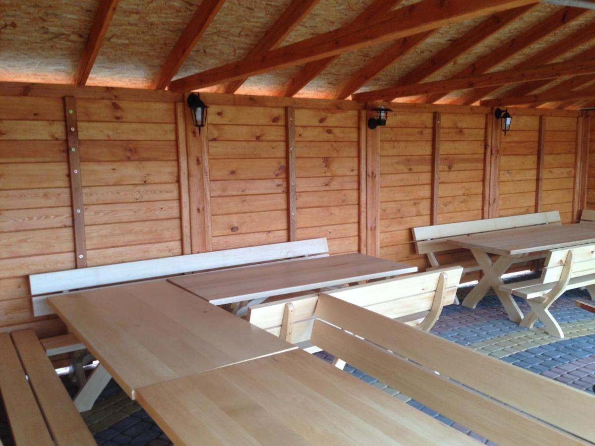 Szalasy Drewniane Nad Rzeka Biebrza Campingplatz *